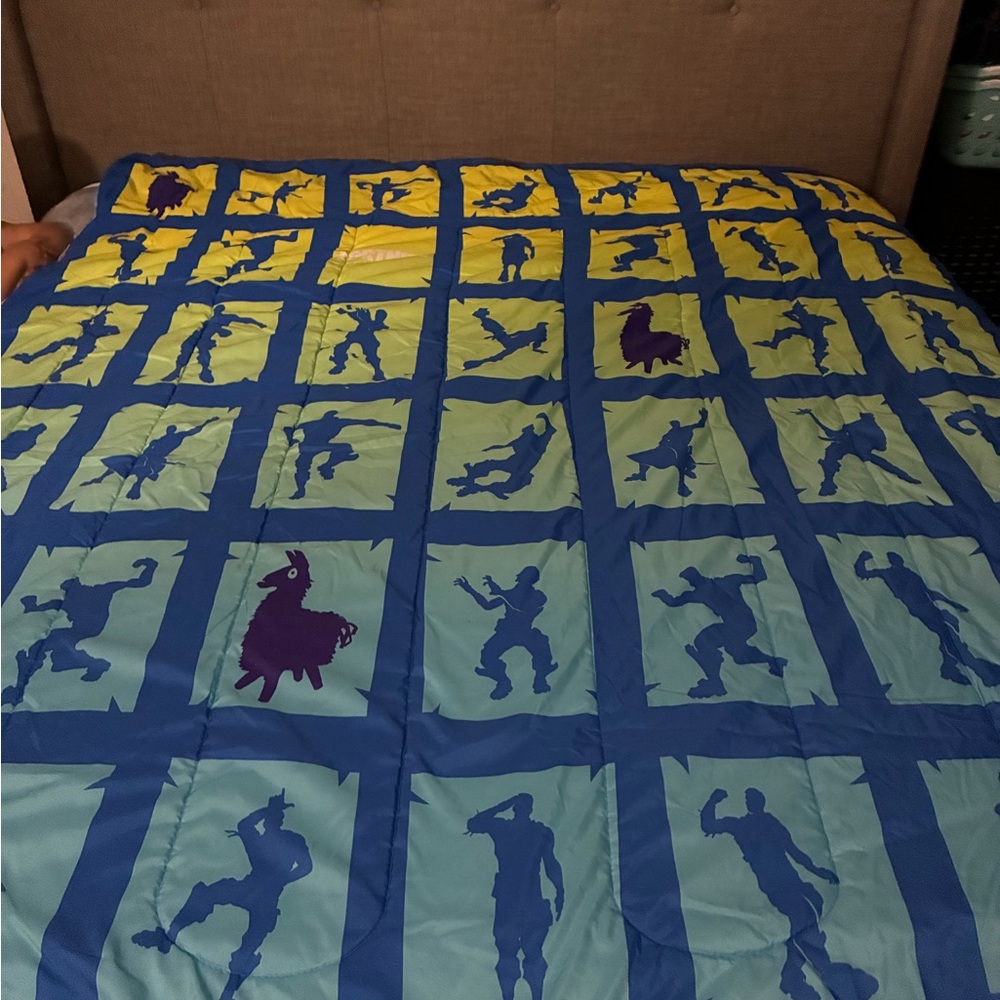 Fortnite Twin Comforter And Sheet